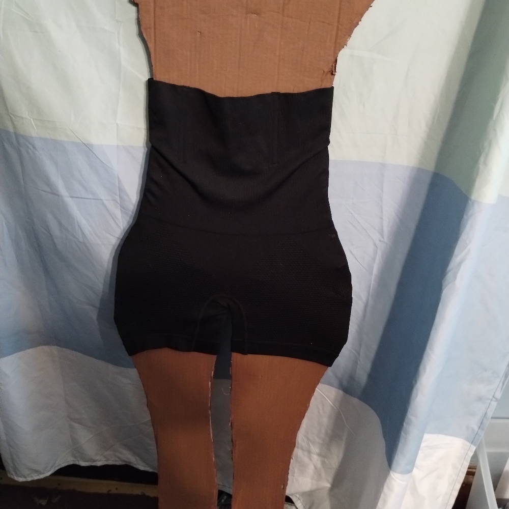 NWOT tummy tucker but lifter